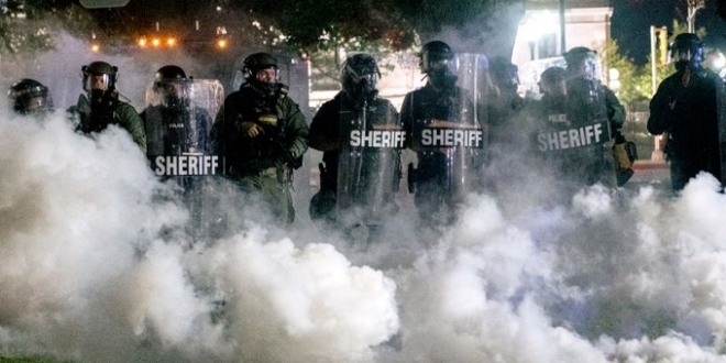 Represión en Wisconsin