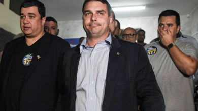 Flavio Bolsonaro estaría vincculado a algunos sectores de "milicianos"