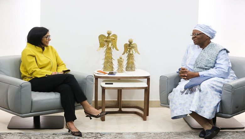 Delcy Rodríguez se reúne con vice primera ministra de Namibia