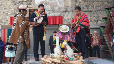 Ritual ancestral para la celebración del Estado Plurinacional de Bolivia