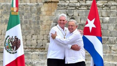 AMLO exige cese al bloqueo contra Cuba