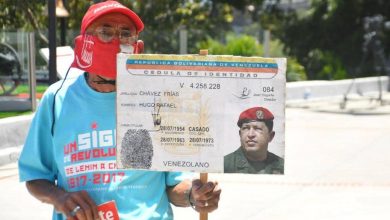 El pueblo venezolano sigue de pie