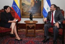 Canciller Yván Gil recibe Copias de Estilo de embajadora designada de Nicaragua