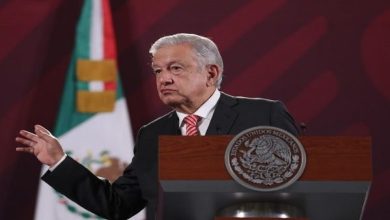 Presidente mexicano congela vínculos económicos con Perú