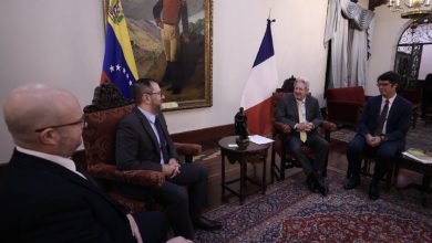 Venezuela y Francia fortalecen sus relaciones bilaterales