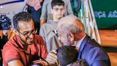 Lula da Silva recibe a grupo de brasileños provenientes de Gaza