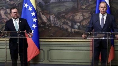 Venezuela y Rusia evalúan avances del proceso de desdolarización