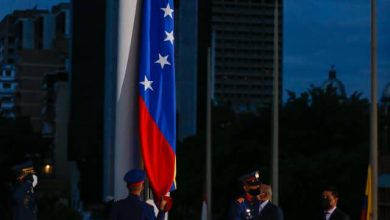 En el Panteón Nacional rindierion honores a la Bandera Nacional en su día