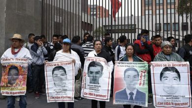 Continúan exigiendo justicia por la masacre de Ayotzinapa