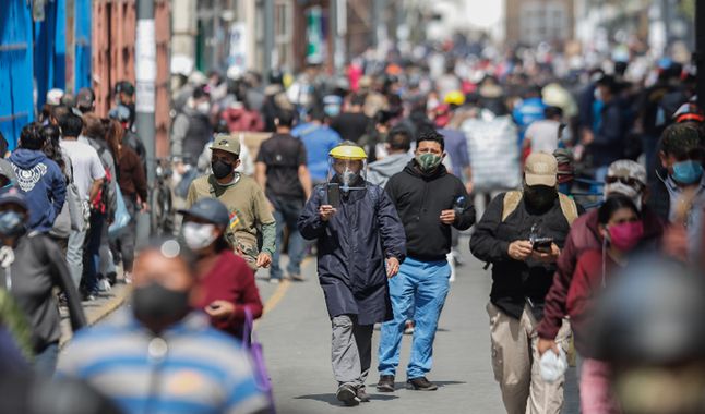 El COVID-19 sigue cobrando víctimas en Perú