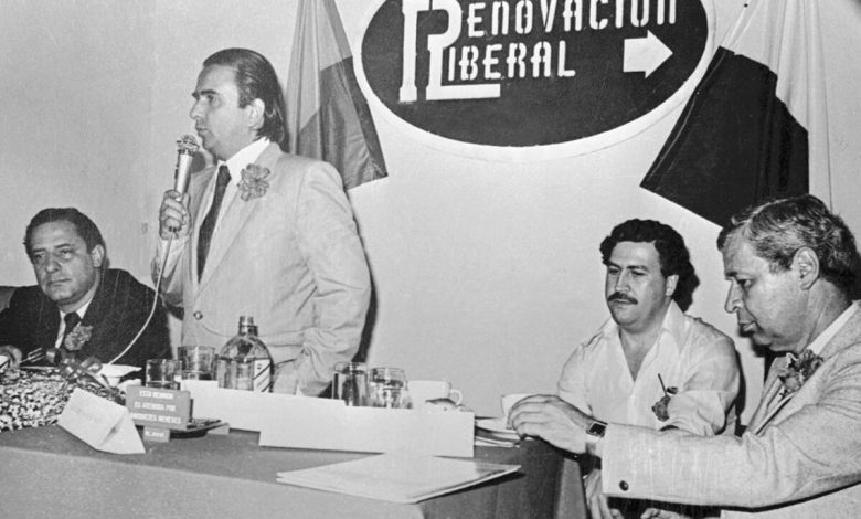 Desde la década de 1970, la política de las élites colombianas y el narcotráfico caminaron juntas