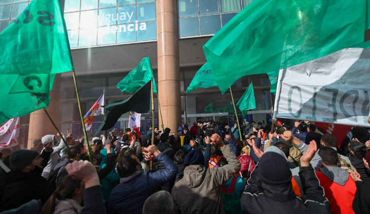 Trabajadores uruguayo de movilizarán contra reforma a las jubilaciones