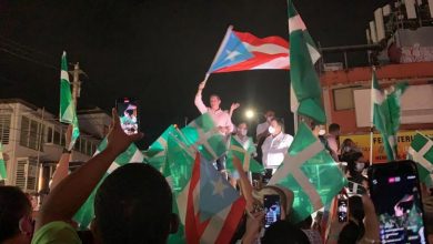 Juan Dalmau y sus seguidores festejando histórica votación