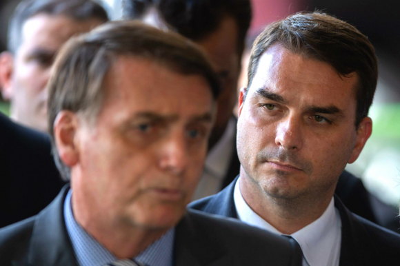 Flavi Bolsonaro y su padre el presidente de Brasil
