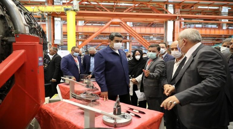 Maduro realizó visita al Complejo Industrial iraní MAPNA Group