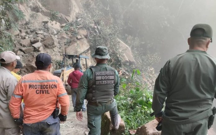 Atienden a población de Choroní ante afectaciones por lluvias