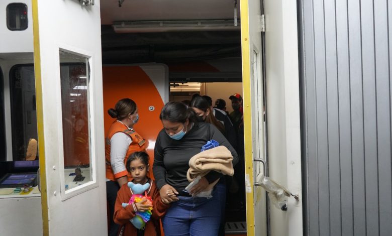 Venezolanos llegaron procedentes de México