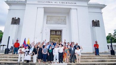 Grupo de puebla debatió en Santa Marta