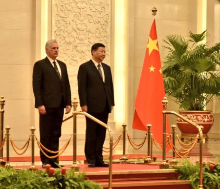 Xi Jinping y Miguel Díaz-Canel