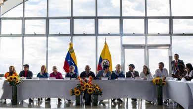 Mesas de diálogos Gobierno de Colombia y ENL