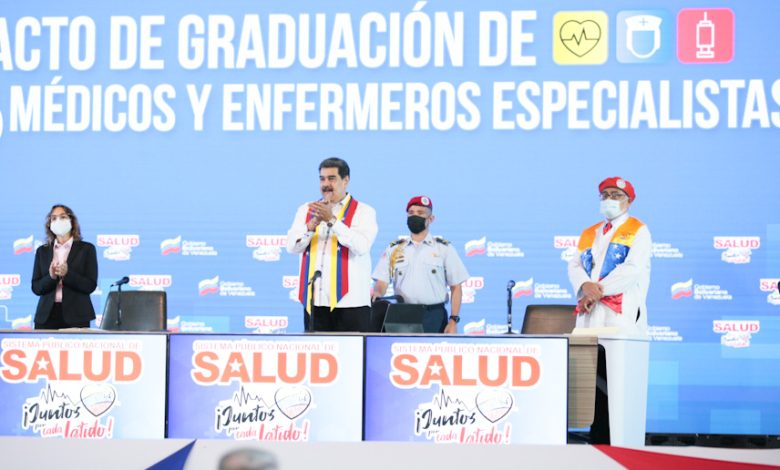 Acto de Graduación de Médicos