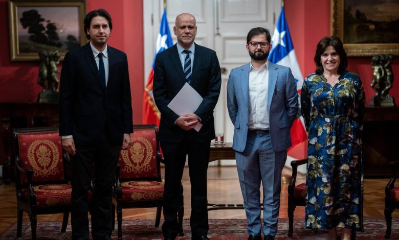 Acuerdo para discutir un nuevo proyecto de Constitución en Chile