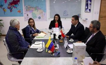 Venezuela y Egipto evalúan activar intercambio académico y experiencias productivas