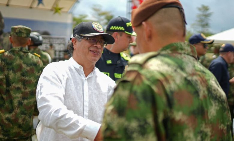 Avanza propuesta de paz de Petro