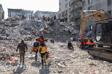 Cascos Blancos es el organismo de la Cancillería Argentina dedicado al diseño y la ejecución de la asistencia humanitaria