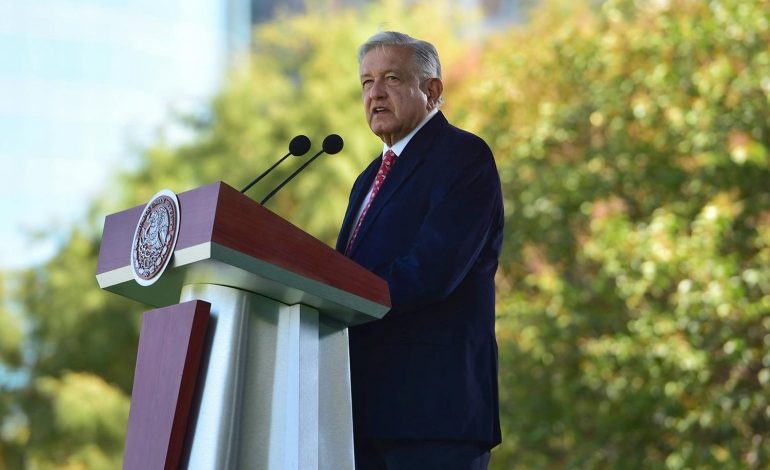 López Obrador llama “espuria” a Boluarte y pide la liberación de Castillo