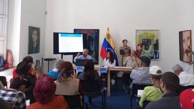 Espacio Bolívar 21 abrió el debate a propósito de los 200 años de la Doctrina Monroe