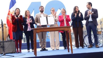 Presidente chileno promulga jornada laboral de 40 horas