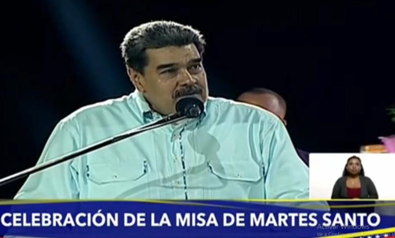 Maduro insta a la unión nacional para hacerle frente a las dificultades