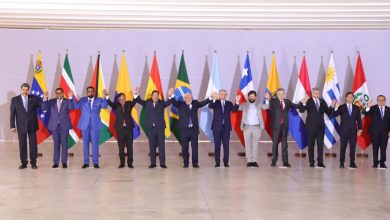 Presidentes sudamericanos suscriben Consenso de Brasilia sobre integración regional