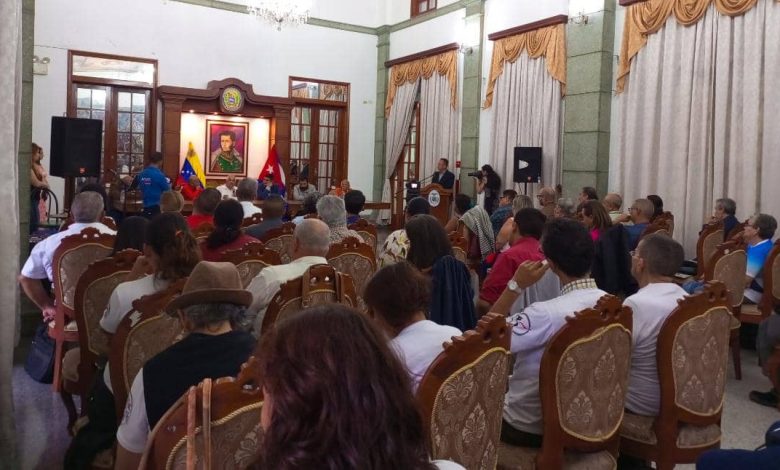 Rinden homenaje a José Martí como un hombre que fue profundamente bolivariano