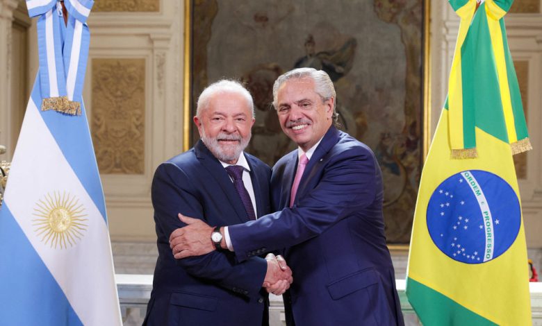 Lula y Fernández se reúnen en Brasilia