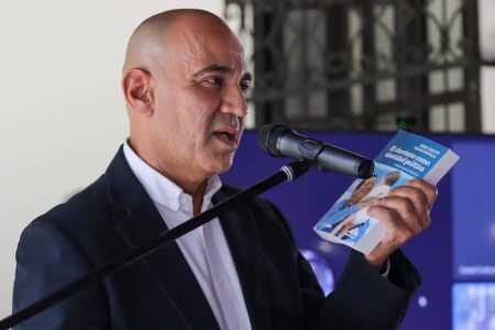 Libro "El chavismo como identidad política" de Jesse Chacón fue bautizado este viernes