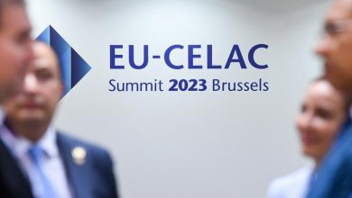 La Cumbre Celac-UE finaliza con compromiso de reforzar la asociación birregional
