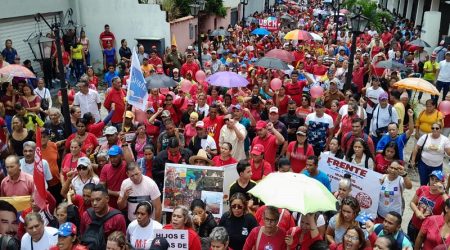 Grandes movilizaciones en respaldo al presidente Maduro