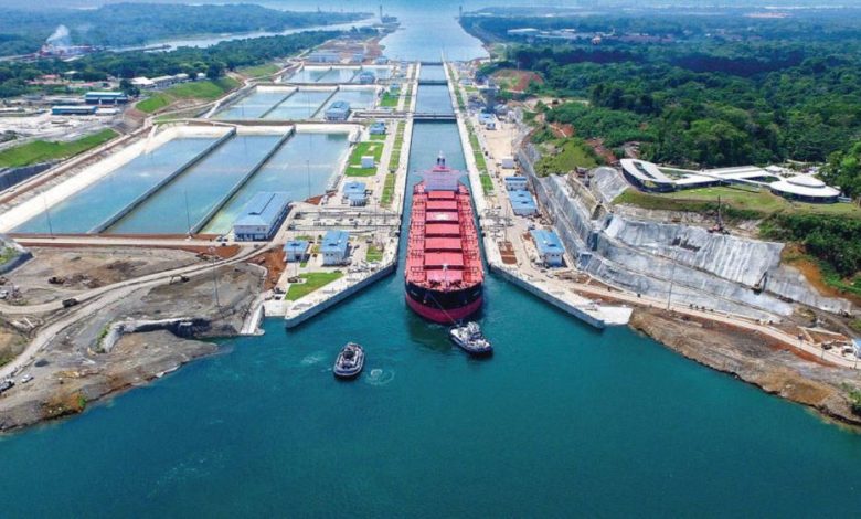 Canal de Panamá limita el tránsito de embarcaciones por sequía
