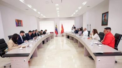 Psuv estrecha amistad y cooperación con Partido Comunista de Vietnam