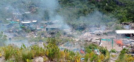 Evacuan a 1.200 mineros ilegales en la cima del Yapacana