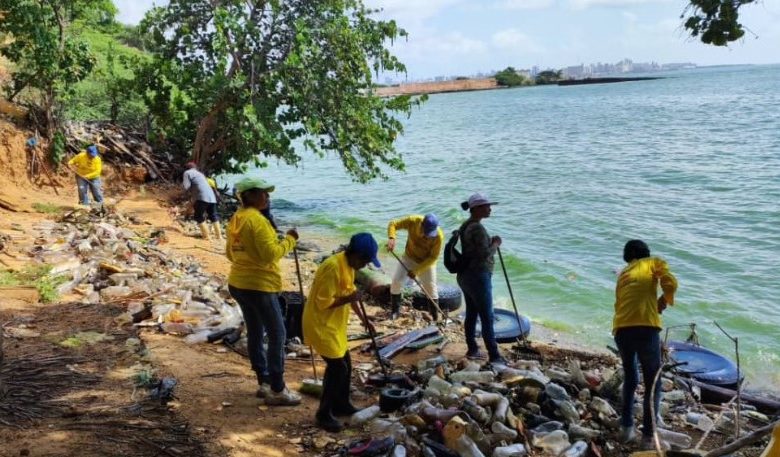 Plan de rescate del Lago de Maracaibo comenzó con jornada de saneamiento