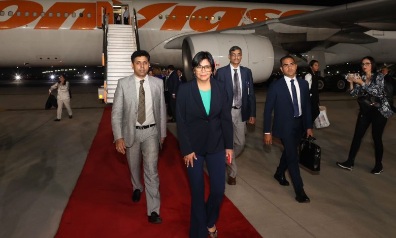 Vicepresidenta arribó a la India para el IX Cónclave de la Confederación Industrial de la India y Latinoamérica