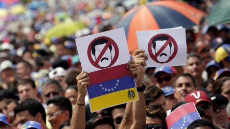 Los niños toñecos de la oposición
