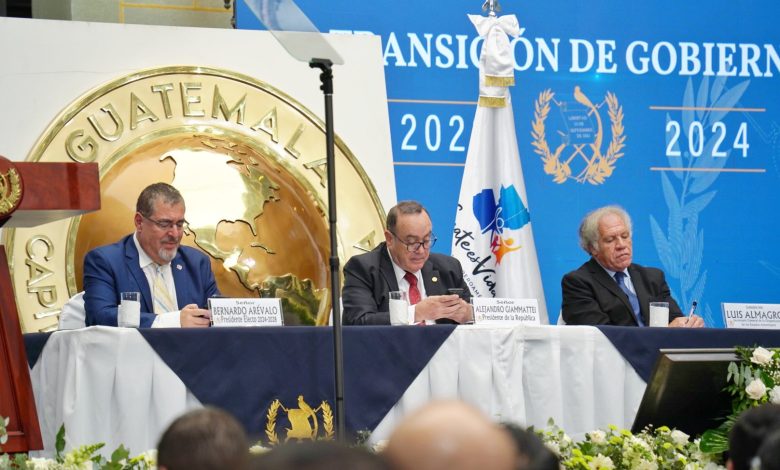 Transición en Guatemala continúa suspendida, Arévalo espera respuesta a su propuesta