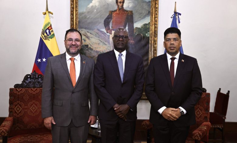 Venezuela y Namibia fortalecen cooperación energética