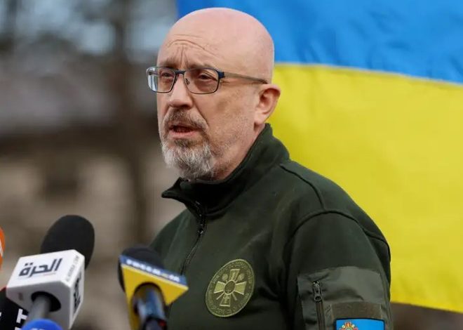 Presidente de Ucrania cambia al ministro de la Defensa