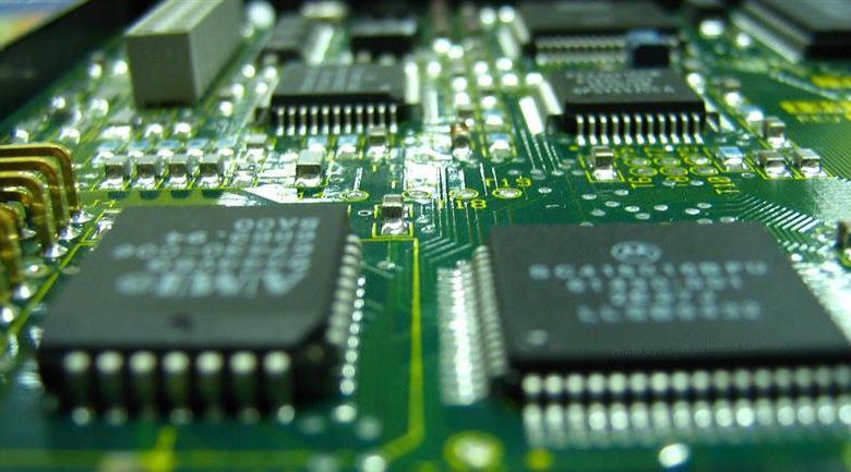 China rechaza nuevas medidas de EEUU contra exportación de semiconductores