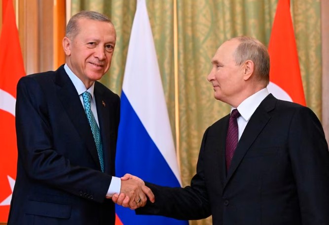 Putin y Erdogan abordan la escalada entre Israel y Palestina